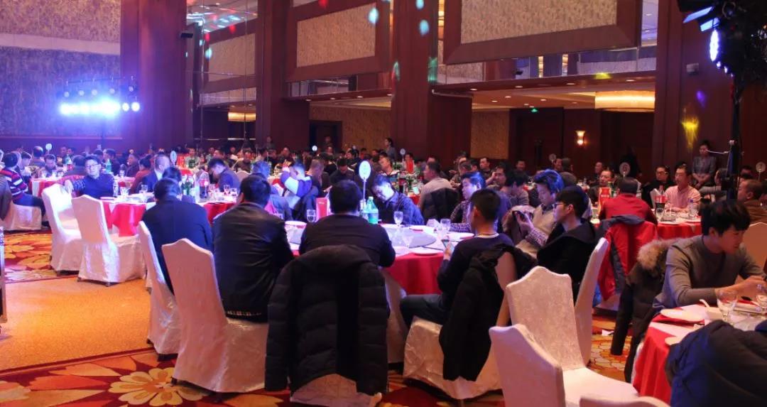 大连Z6尊龙木工活动现场