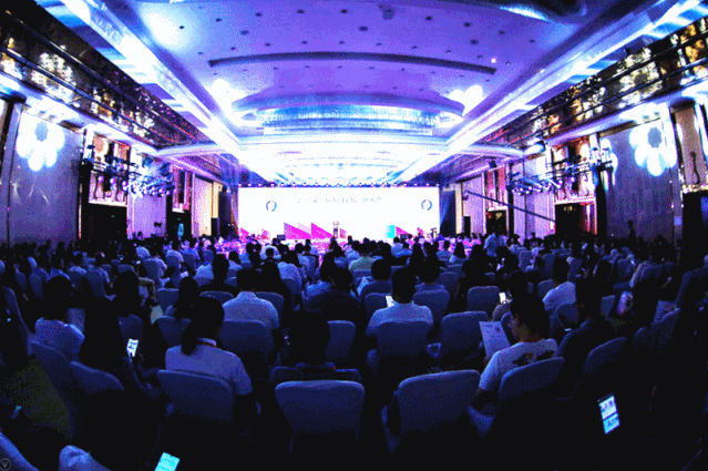 Z6尊龙荣膺2019十各人居板材品牌