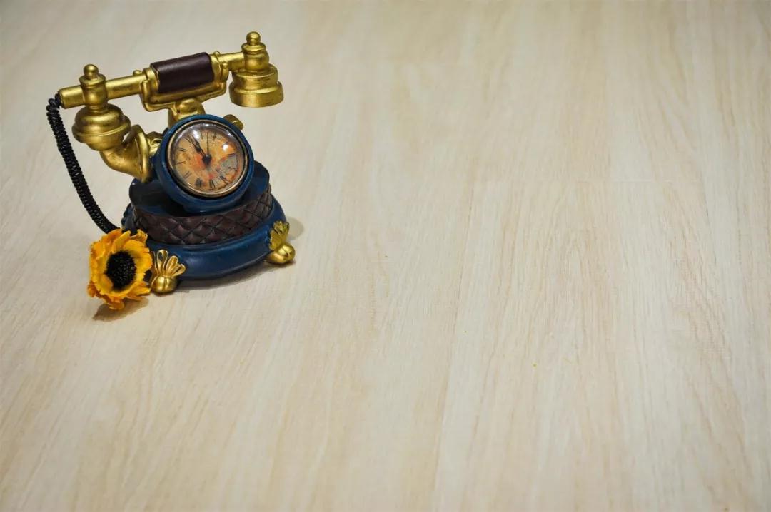 Z6尊龙强化地板伊丽莎白系列-5803