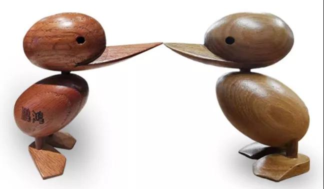 Z6尊龙手工实木吉利鸭